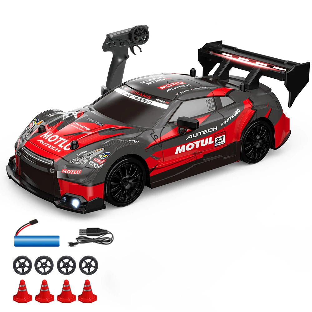 Drift RC Car 4WD 1:24 2.4G Alta Velocidade com Luz Controle Remoto Carro Brinquedo GTR Modelo AE86 Veículo RC Carro de Corrida Brinquedo para Crianças Presente